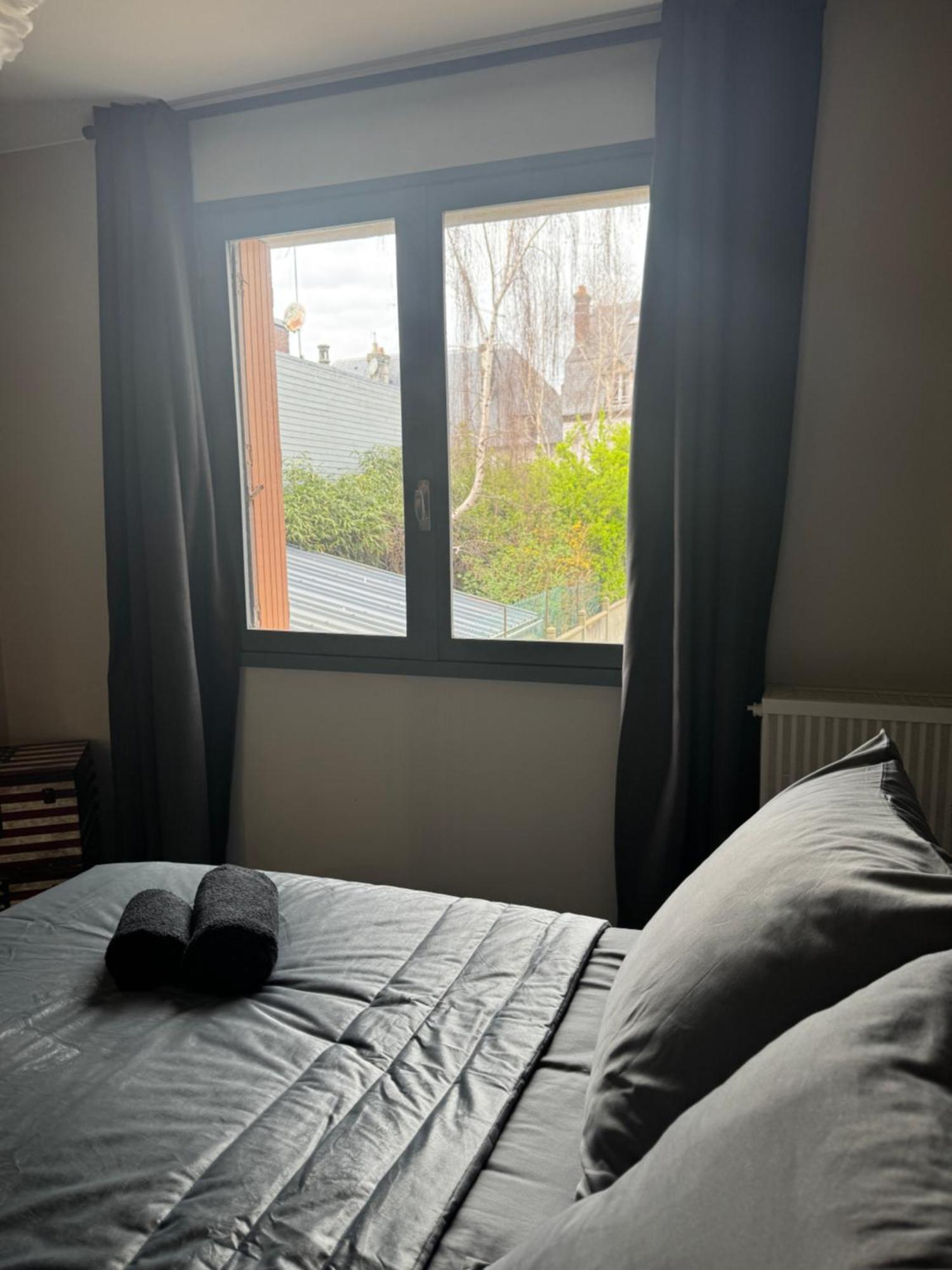 Appartement Place Morny, Hyper Centre ! Довил Екстериор снимка